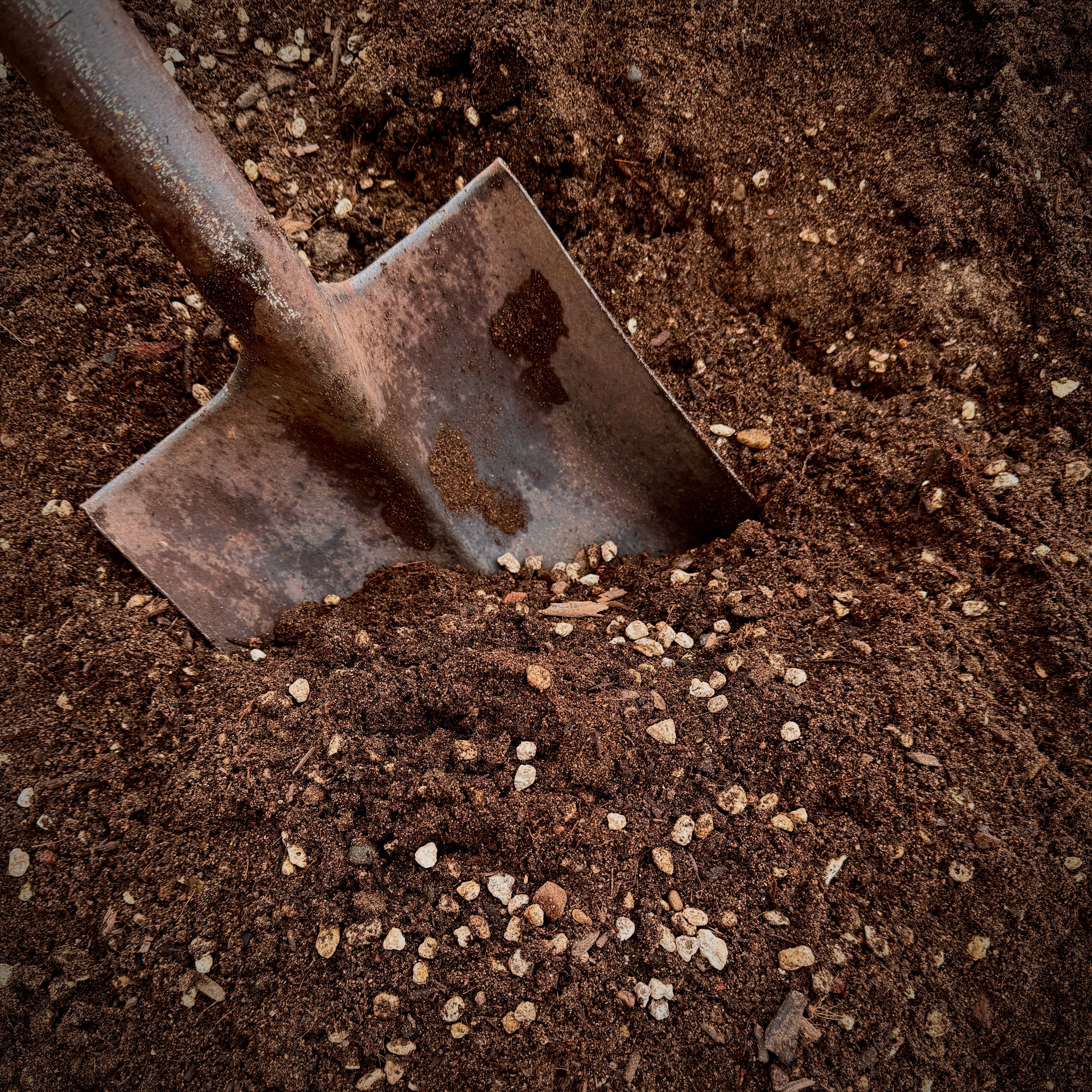 PREMIUM GARDEN SOIL - DELIVERED