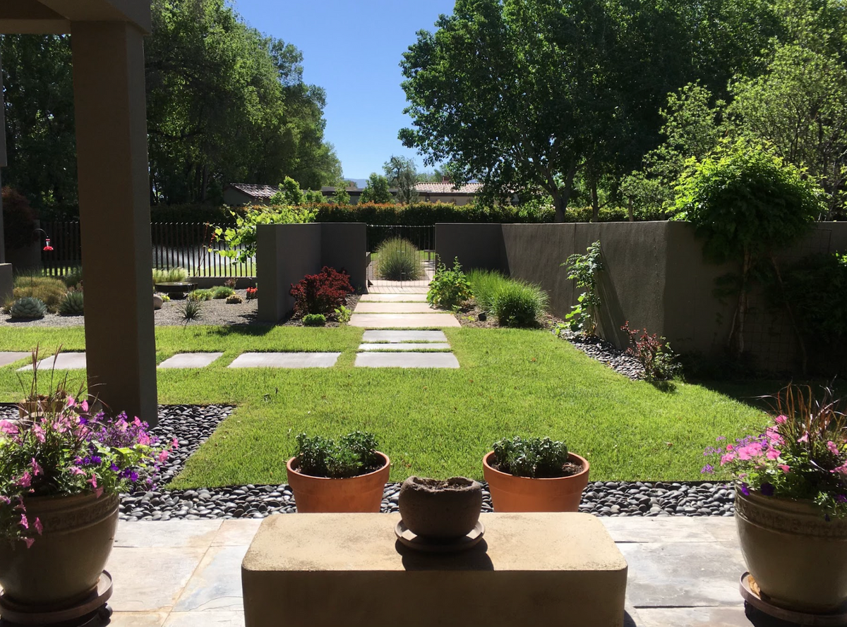 Fall Lawn Care: Should You Topdress with Compost or Topsoil?