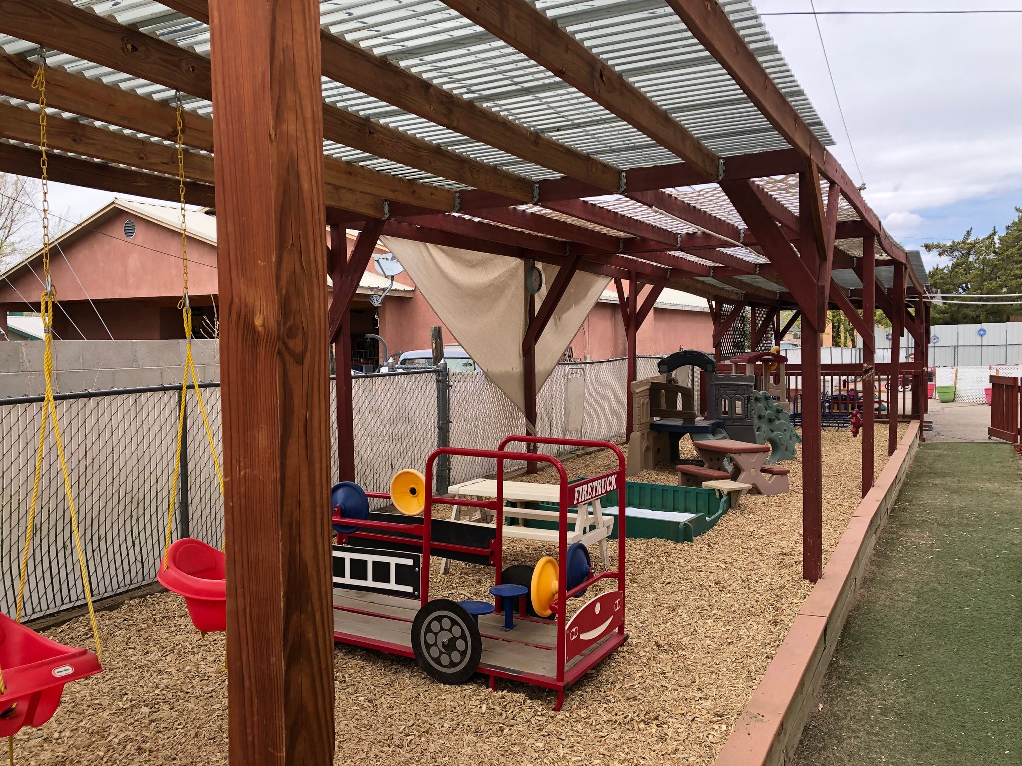 Playground Wood Chips - Bark and Mulch, Mulch Delivery to Salt